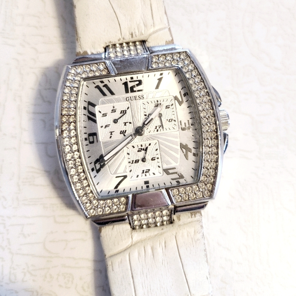 GUESS Watch